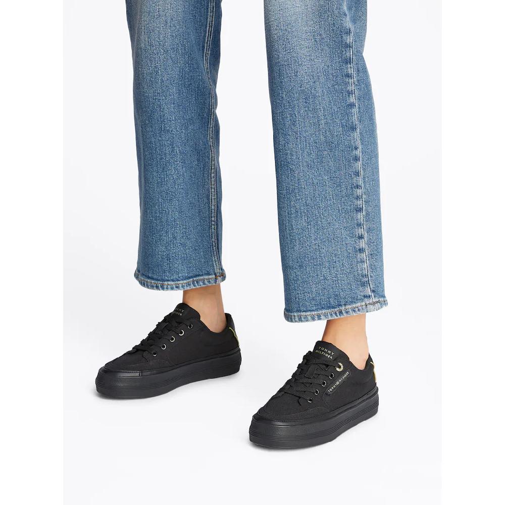 Tommy Hilfiger Plateausneaker »ESSENTIAL VULC TEXTILE SNEAKER« Freizeitschuh Halbschuh Schnürschuh mit goldfarbenen Details online bestellen Valentinstagsangebot