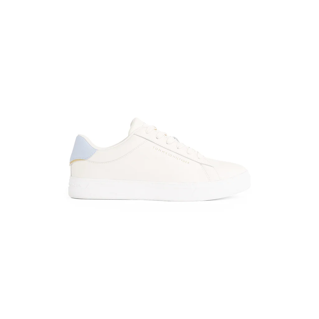 Tommy Hilfiger Plateausneaker »ESSENTIAL COURT SNEAKER« Freizeitschuh Halbschuh Schnürschuh mit Logoschriftzug online bestellen Kauf eins, bekomm eins gratis