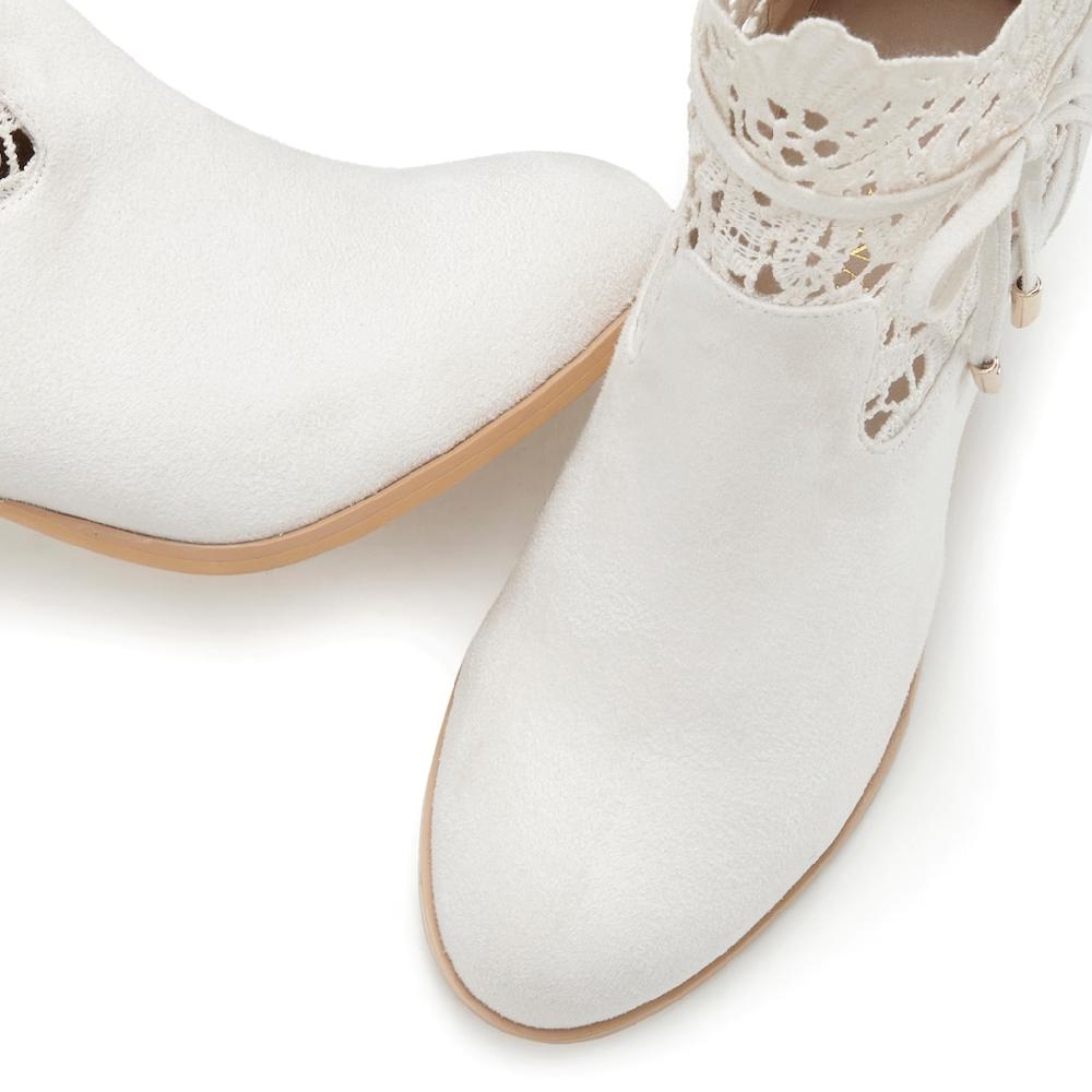 LASCANA High-Heel-Stiefelette »Trachten-Schuh Dirndl-Schuh « mit modischer Spitze und bequemen Blockabsatz Ankle Boot Stiefel online kaufen Saisonale Angebote
