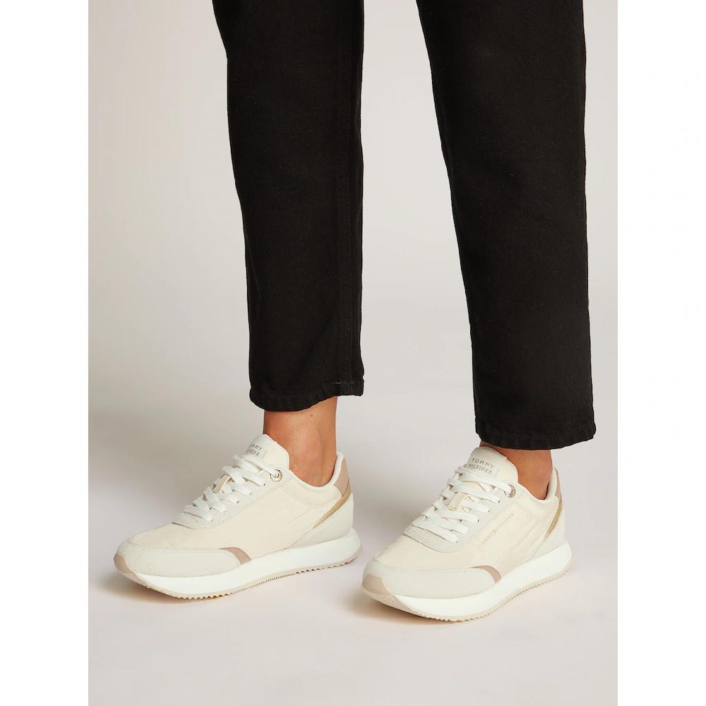 Tommy Hilfiger Plateausneaker »ESSENTIAL RUNNER« Freizeitschuh Halbschuh Schnürschuh mit Kontrastbesätzen online bestellen Kostenloser Versand international