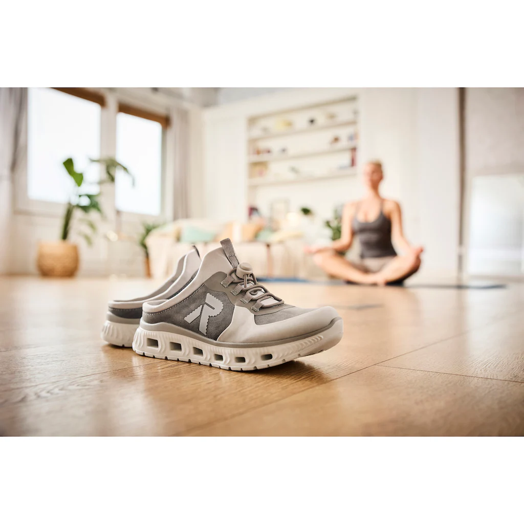 RIEKER Sport Clog Schlupfschuh Sabot Sneaker mit aufgesetztem Schnellverschluss Neueste Mode