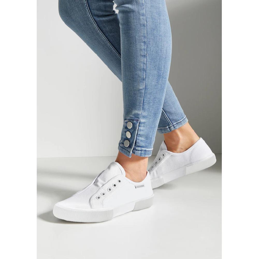 LASCANA Sneaker »Slip-On-Sneaker« Slipper Halbschuh bequem zum Reinschlüpfen 2025
