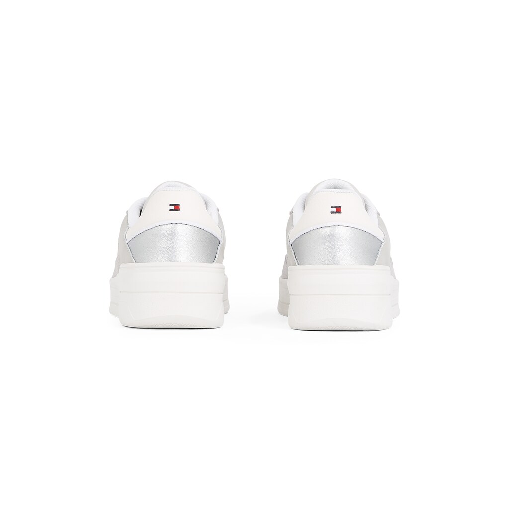 Tommy Hilfiger Plateausneaker »ESSENT BASKET SNEAKER METALLIC« Freizeitschuh Halbschuh Schnürschuh mit seitlicher Logoflagge online bestellen Wochenangebot
